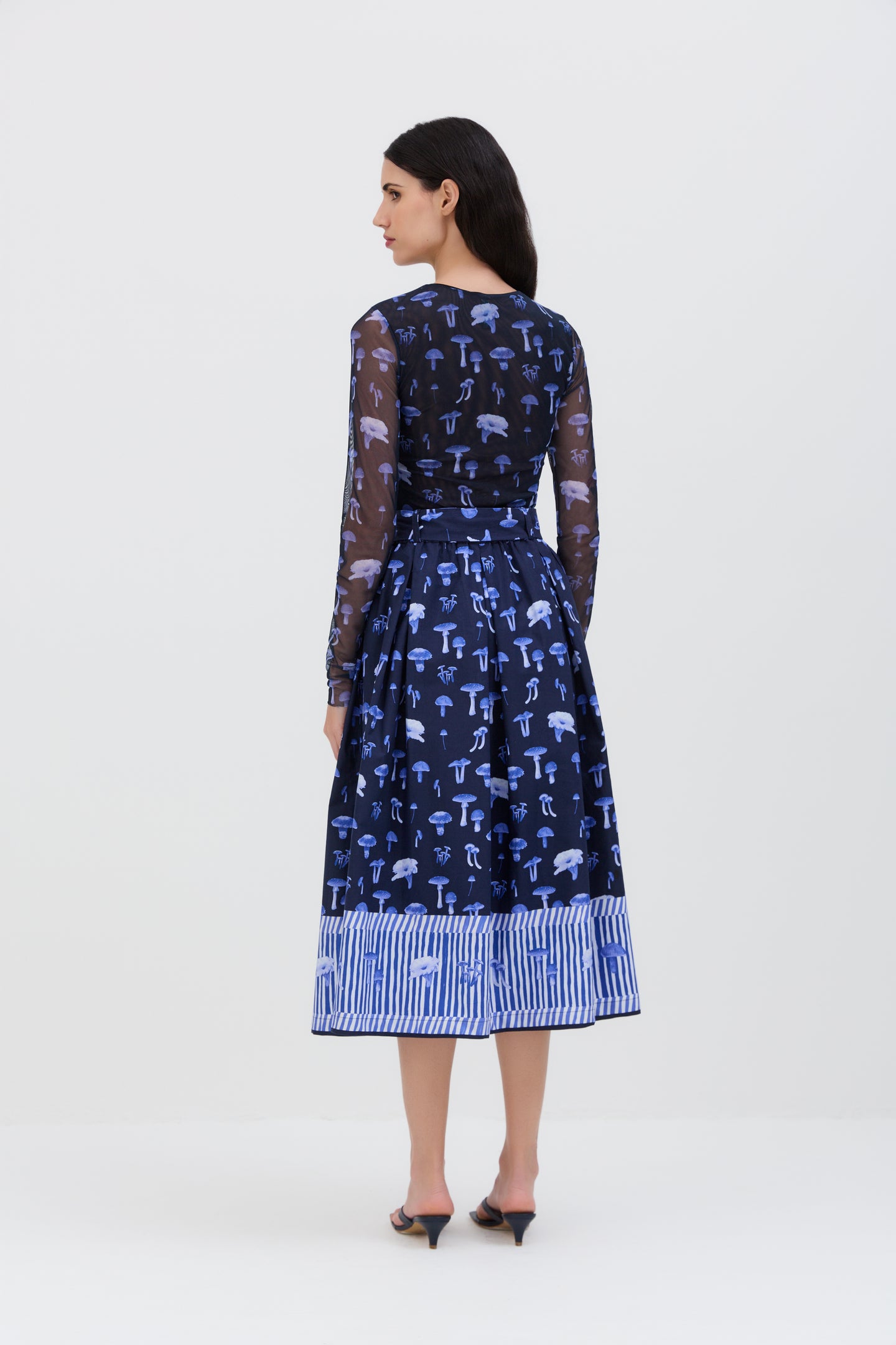 Mushroom Border Midi Skirt in Navy